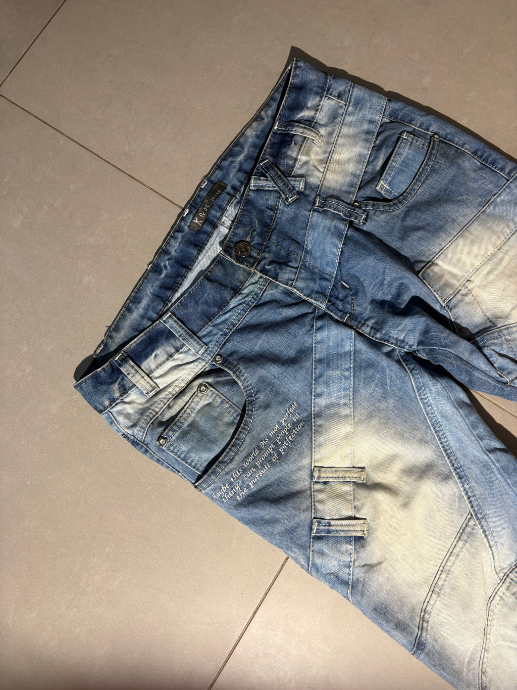 Washed Denim (36/32)