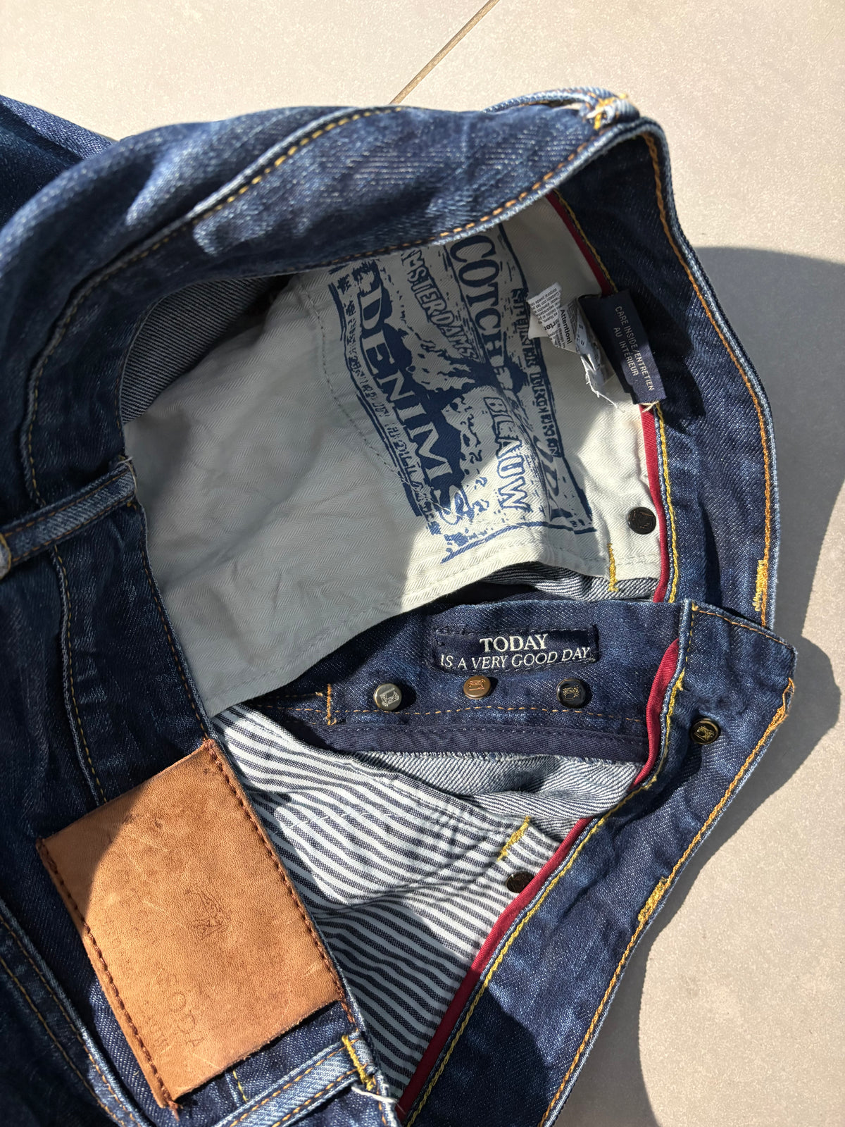 Washed Straight Jeans (32/32)