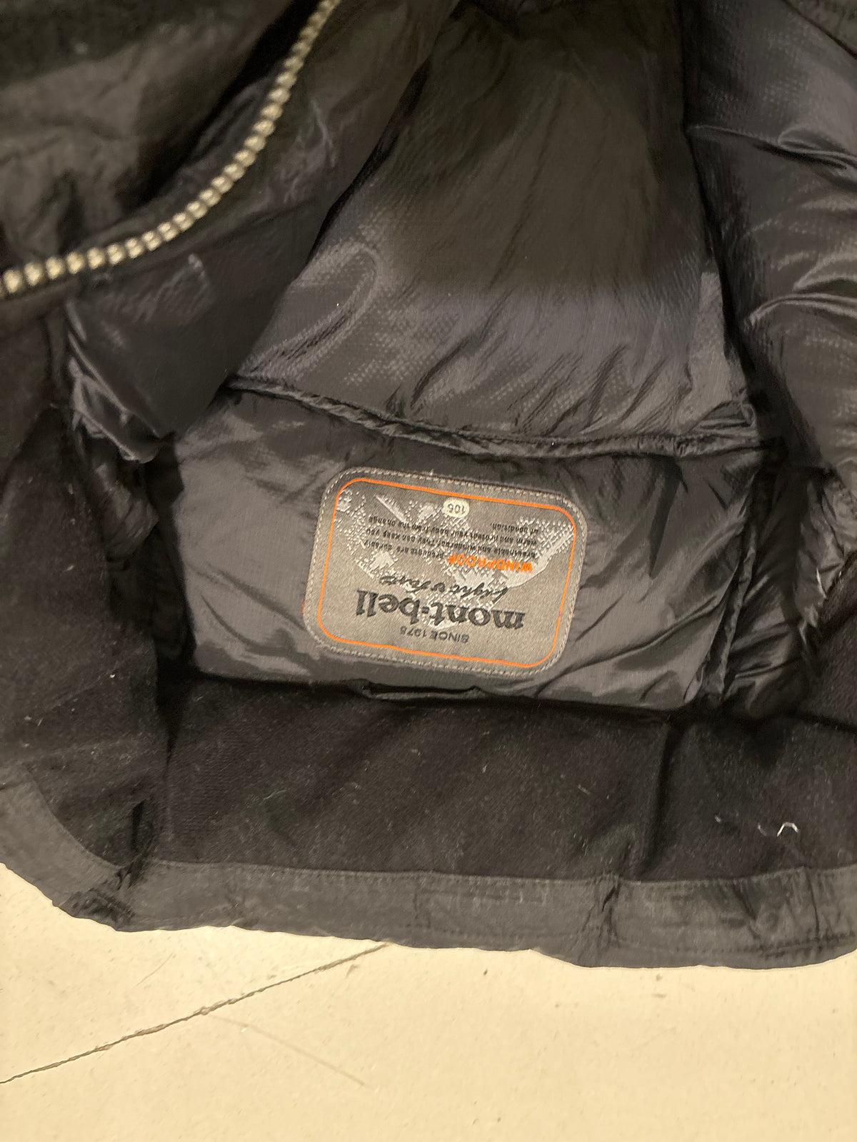 Montbell Puffer Jacket (L)
