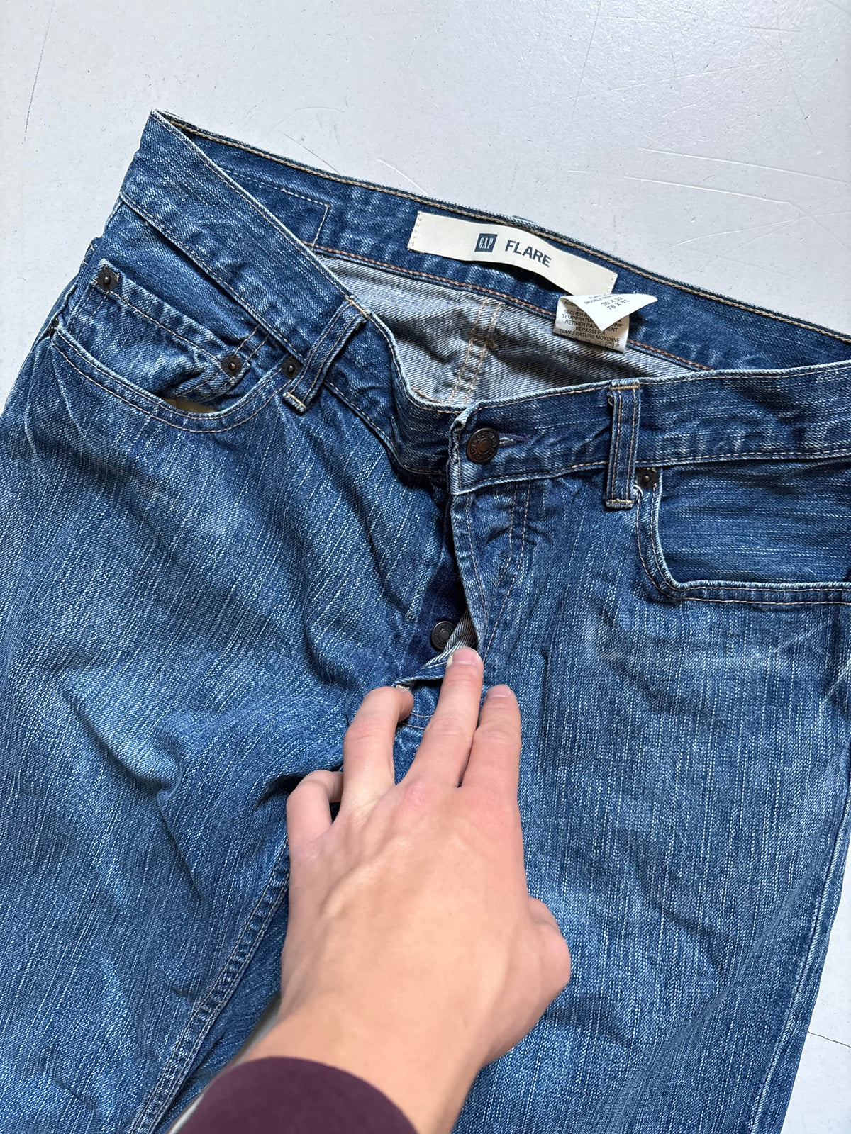 GAP Flared/Bootcut Jeans (28/30)