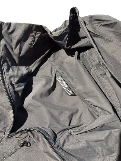 Arcteryx Squamish Windbreaker