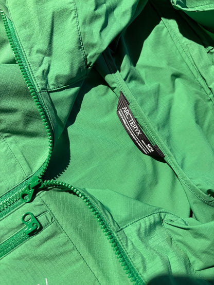 Arcteryx Squamish Windbreaker