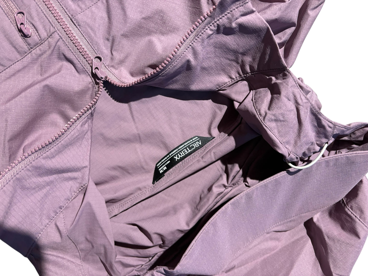Arcteryx Squamish Windbreaker